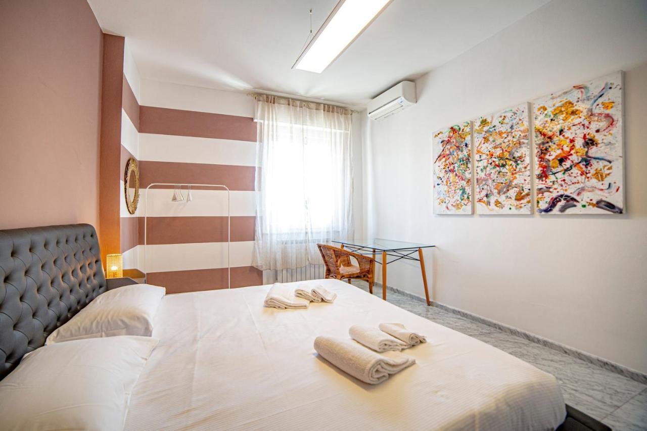Elegante Camera Con Finiture Di Lusso Appena Ristrutturata Marina Di Carrara Exteriér fotografie